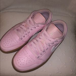 JORDAN 1 LOW Arctic Pink Gum Size 6